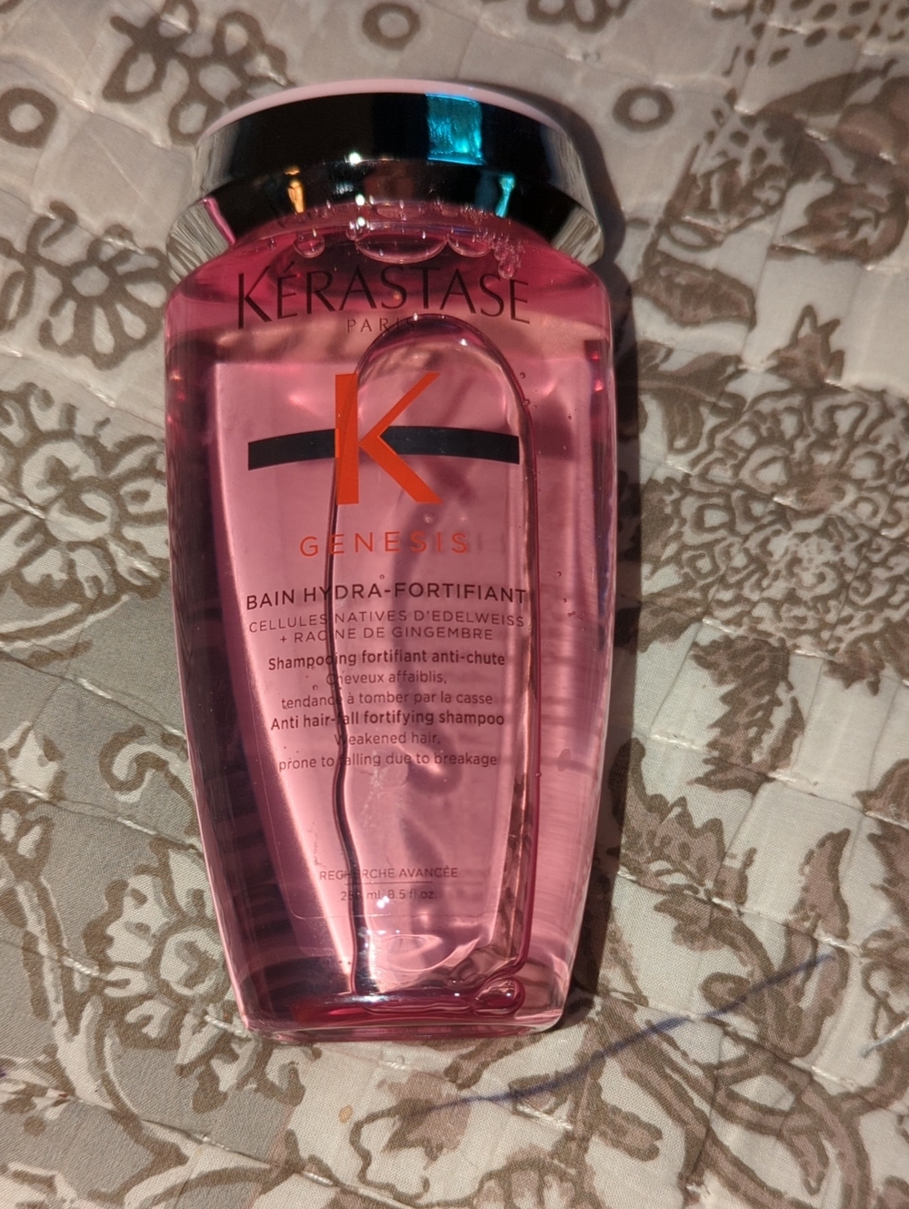 Kerastase Genesis Fortifying Shampoo - Pink Clear Bottle